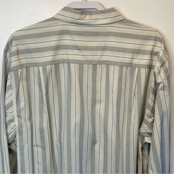 The Territory Ahead Large Long Sleeve Button Up - Picture 5 of 9